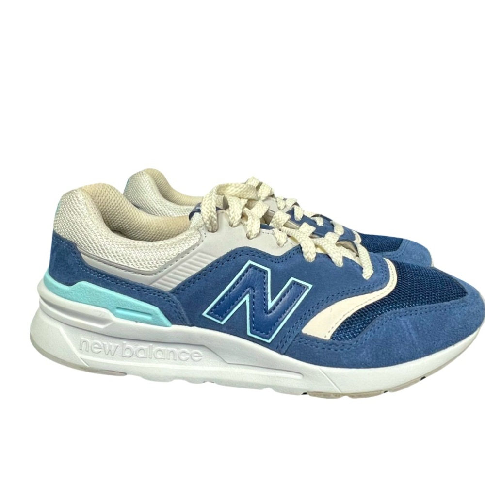 New Balance 997H women’s blue and white shoes size 7